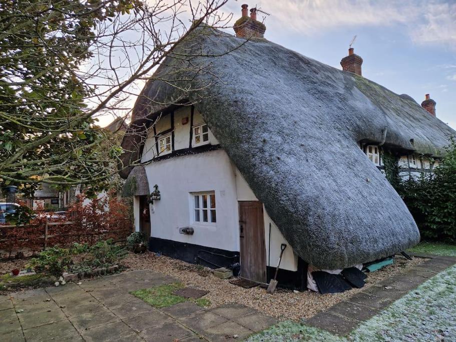 Delightful 3Bed Thatched Cottage Stockbridge  Buitenkant foto